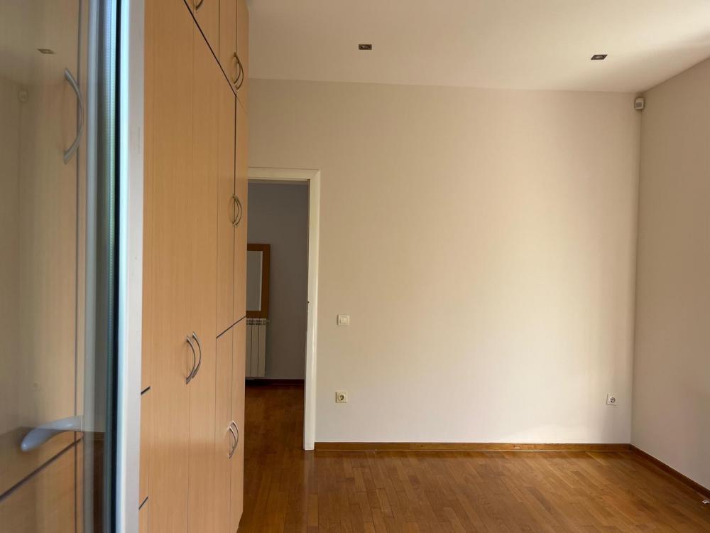 Slika 8 - Drinička,  Kuća za izdavanje, 220m2, 2.800€