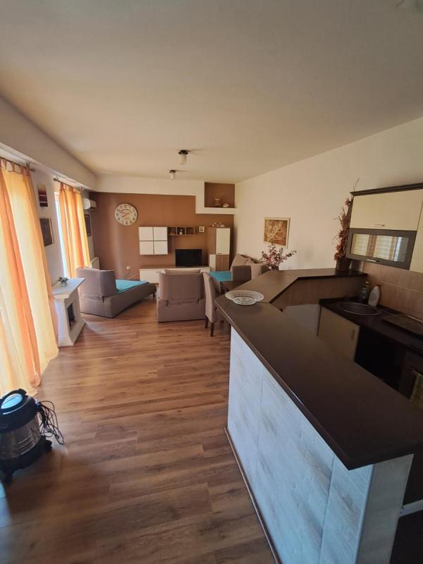 Slika 1 -  Kuća za izdavanje, 104m2, 900€