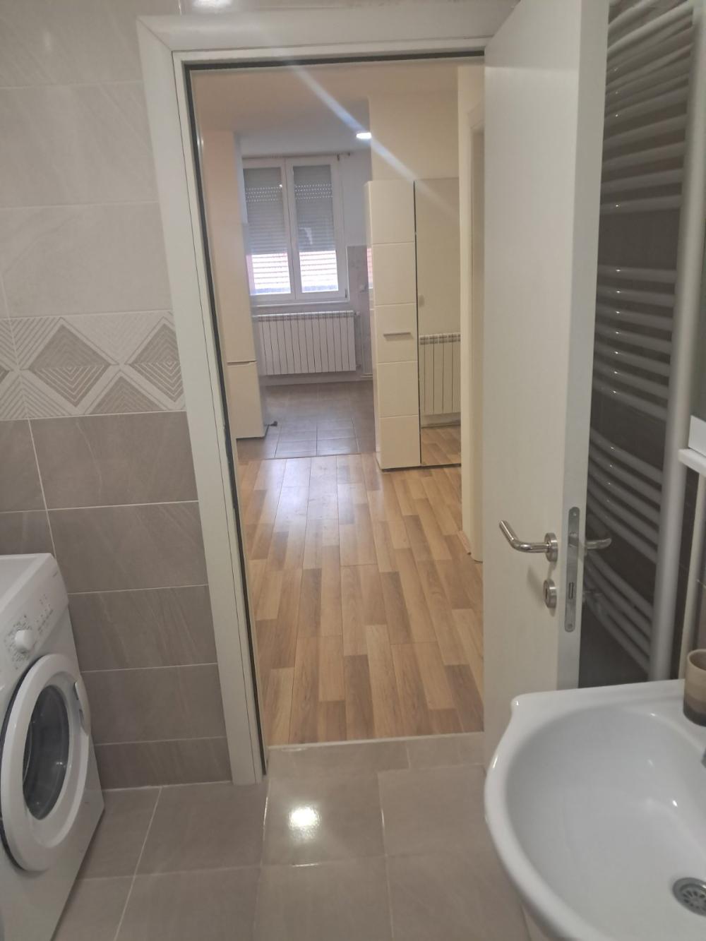 Slika 2 - Jednoiposoban stan za izdavanje, 60m2, 500€