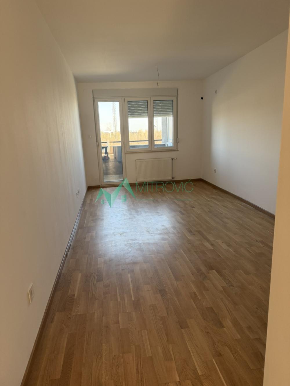 Glavna slika -Trosoban stan za izdavanje, 63m2, 500€