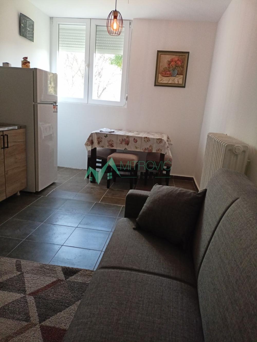 Slika 3 - Jednoiposoban stan za izdavanje, 37m2, 300€