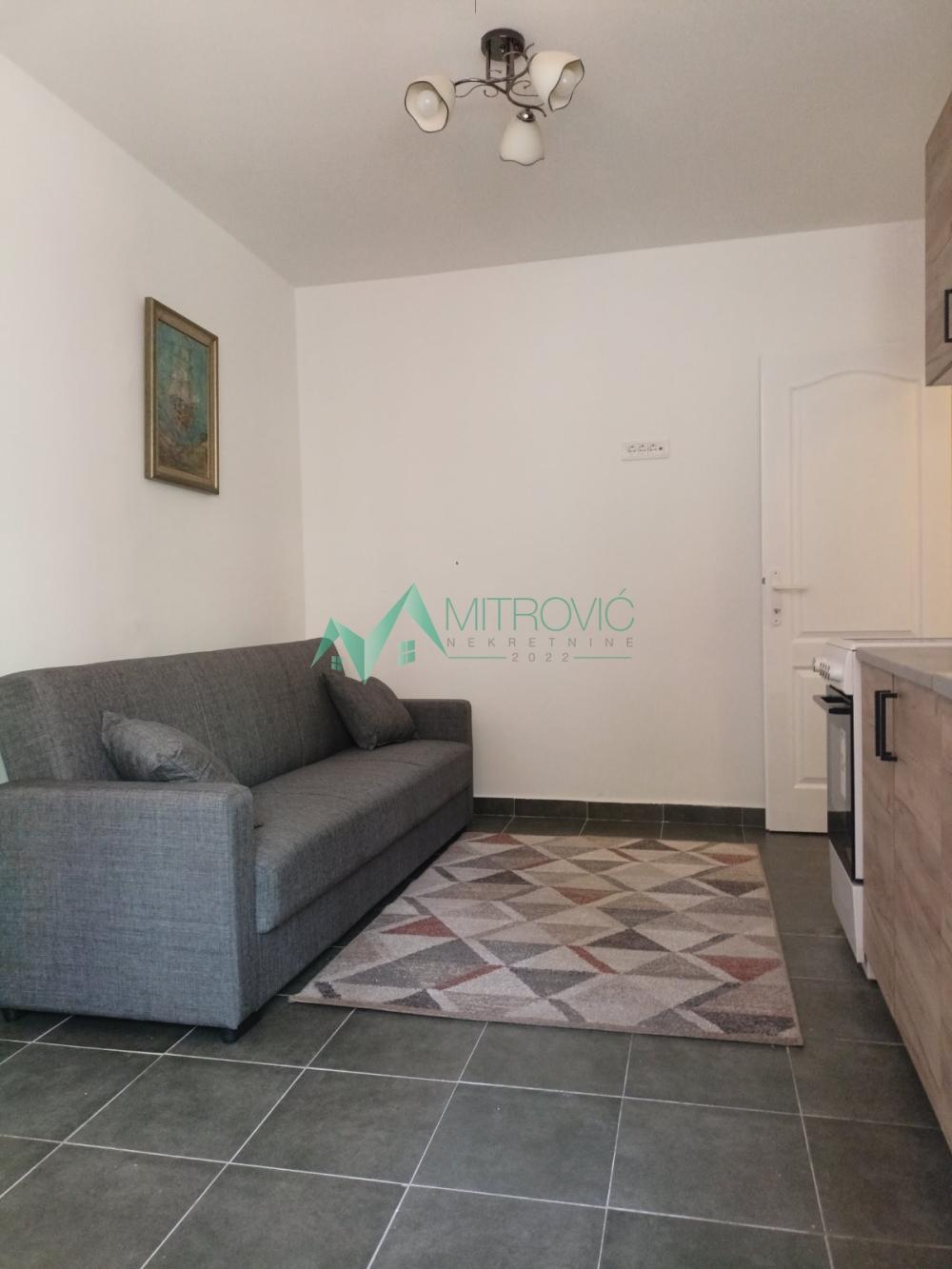 Slika 4 - Jednoiposoban stan za izdavanje, 37m2, 300€