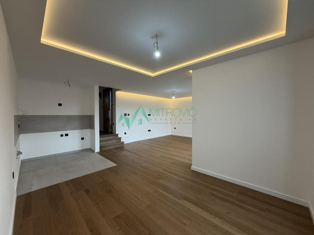 Slika 2 - Četvorosoban stan na prodaju, 116m2, 360.000€