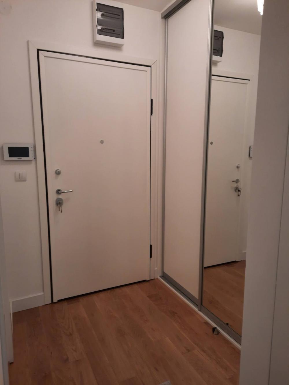 Slika 6 - Južni Bulevar, Dvosoban stan za izdavanje, 40m2, 700€