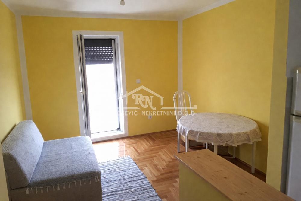 Glavna slika -Janka Katića, Dvosoban stan za izdavanje, 27m2, 300€