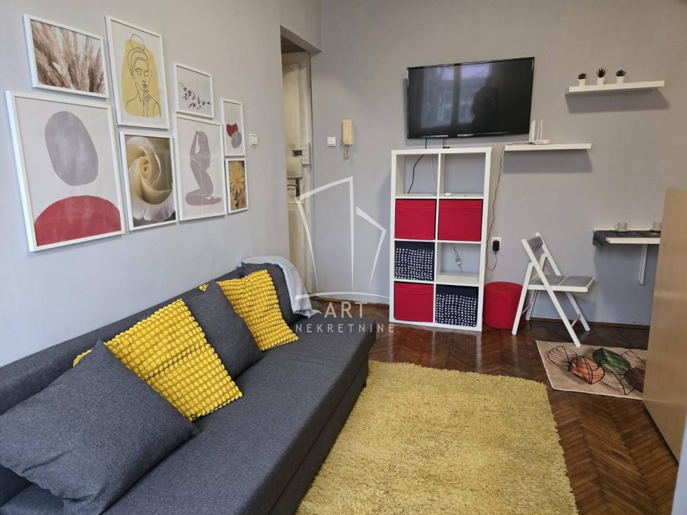 Slika 1 - Džordža Vašingtona, Stan za izdavanje, 20m2, 400€