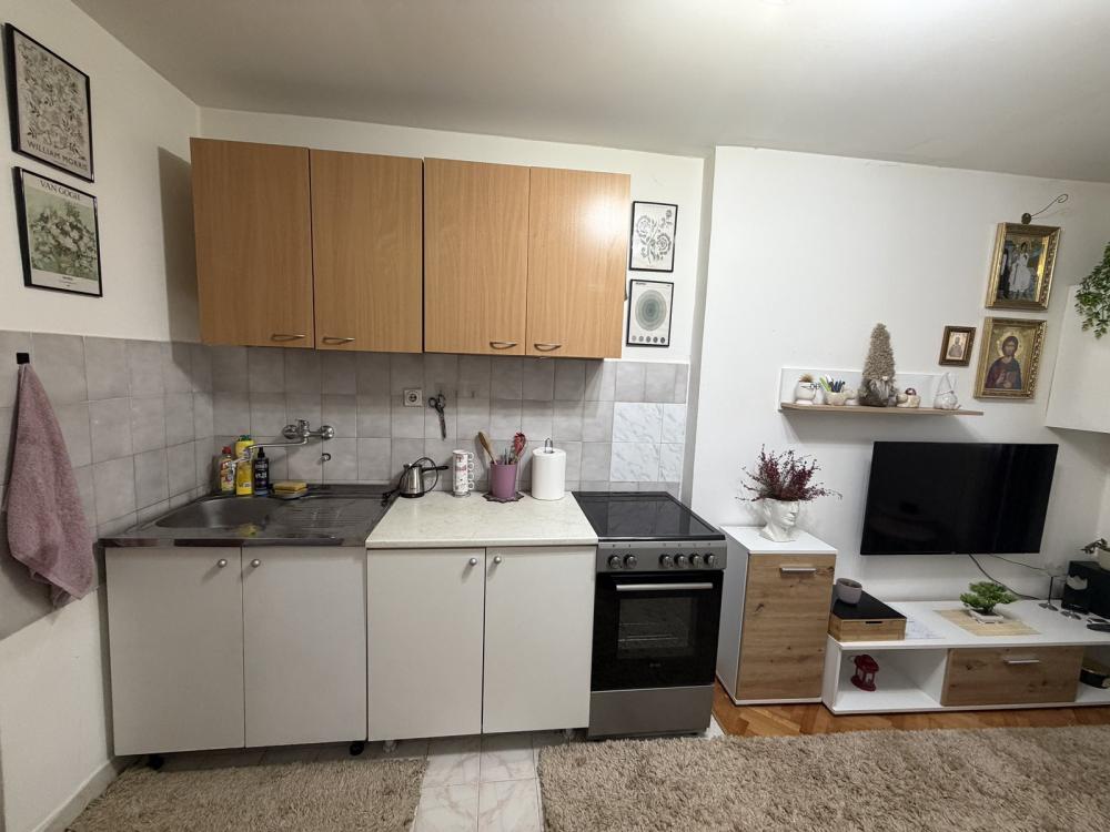 Slika 7 - Radnih brigada, Dvoiposoban stan za izdavanje, 40m2, 1€