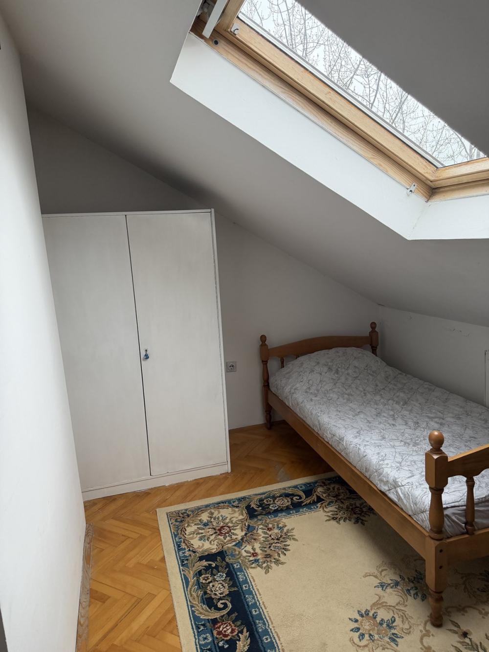 Slika 4 - Radnih brigada, Dvoiposoban stan za izdavanje, 40m2, 1€