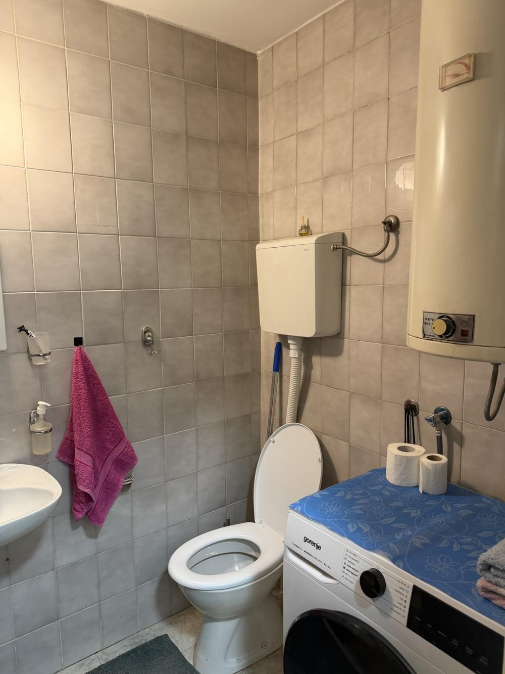 Slika 9 - Radnih brigada, Dvoiposoban stan za izdavanje, 40m2, 1€