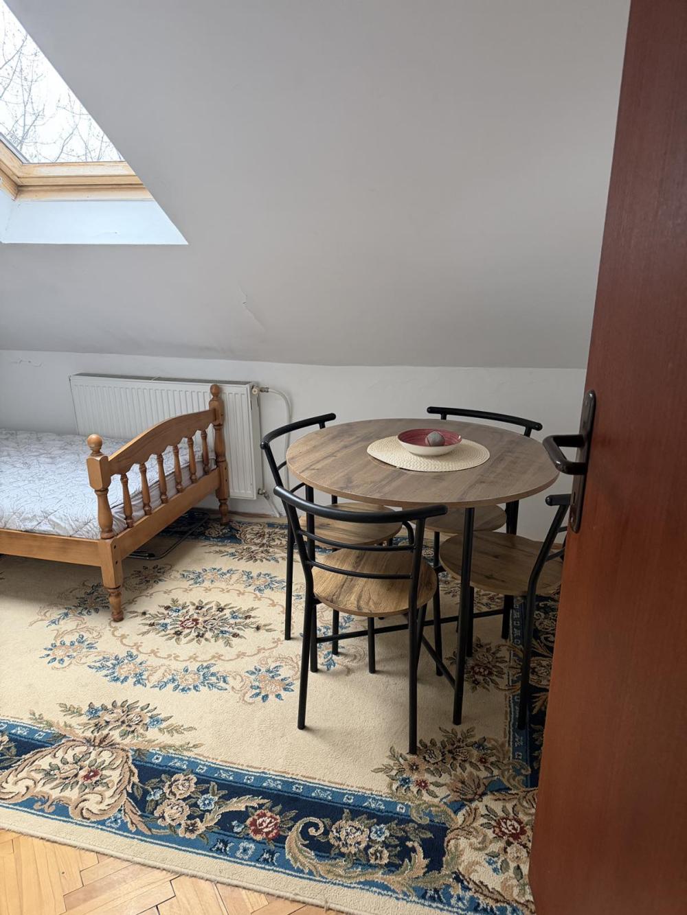 Slika 5 - Radnih brigada, Dvoiposoban stan za izdavanje, 40m2, 1€