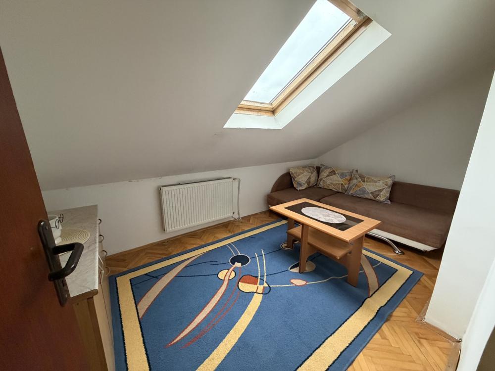 Slika 1 - Radnih brigada, Dvoiposoban stan za izdavanje, 40m2, 1€