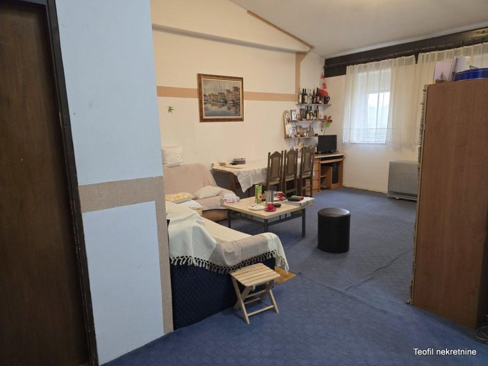 Slika 1 - Milana Uzelca, Četvorosoban stan na prodaju, 93m2, 220.000€