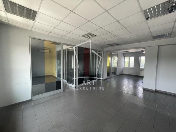 Slika 1 - Bulevar oslobođenja,  Lokal za izdavanje, 758m2, 10.920€