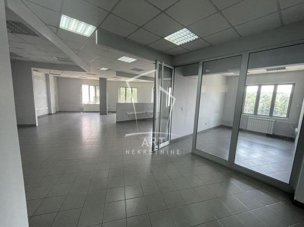 Slika 5 - Bulevar oslobođenja,  Lokal za izdavanje, 758m2, 10.920€