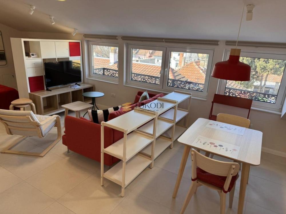 Slika 3 - Jednoiposoban stan za izdavanje, 35m2, 400€