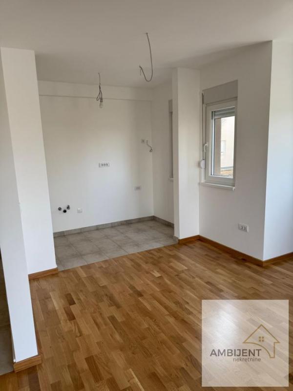 Slika 7 - Trosoban stan za izdavanje, 56m2, 500€