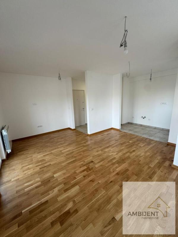 Slika 9 - Trosoban stan za izdavanje, 56m2, 500€