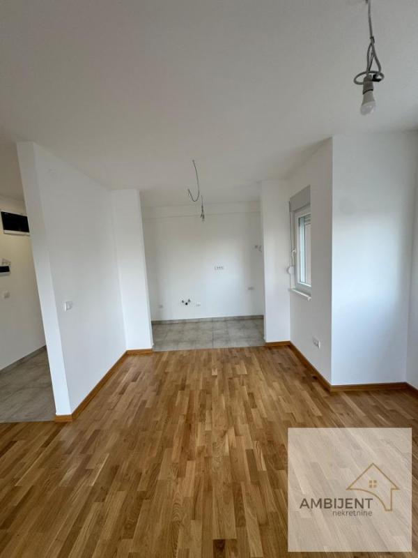 Slika 6 - Trosoban stan za izdavanje, 56m2, 500€