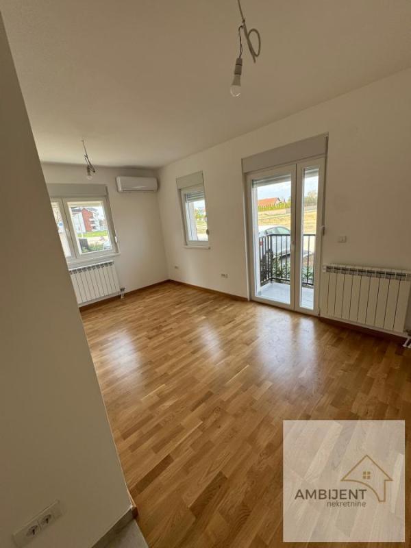 Slika 3 - Trosoban stan za izdavanje, 56m2, 500€