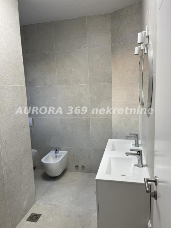 Slika 10 -  Kuća za izdavanje, 247m2, 1.700€