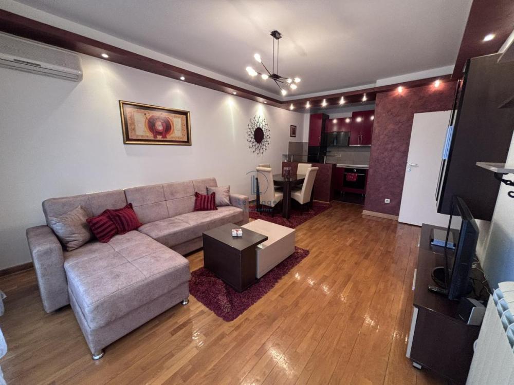 Glavna slika -Vojvode Stepe, Jednoiposoban stan za izdavanje, 52m2, 600€