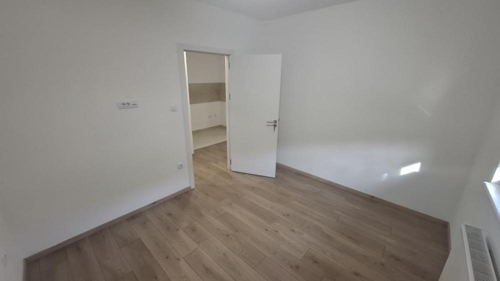 Slika 5 - Dvosoban stan za izdavanje, 44m2, 300€