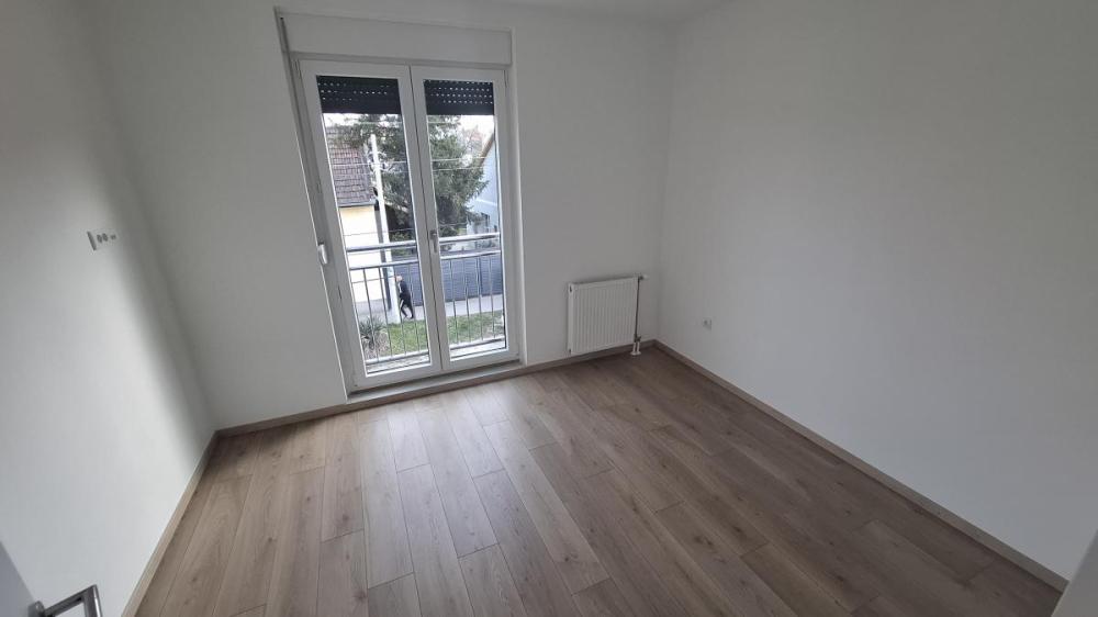 Slika 6 - Četvorosoban stan za izdavanje, 88m2, 600€