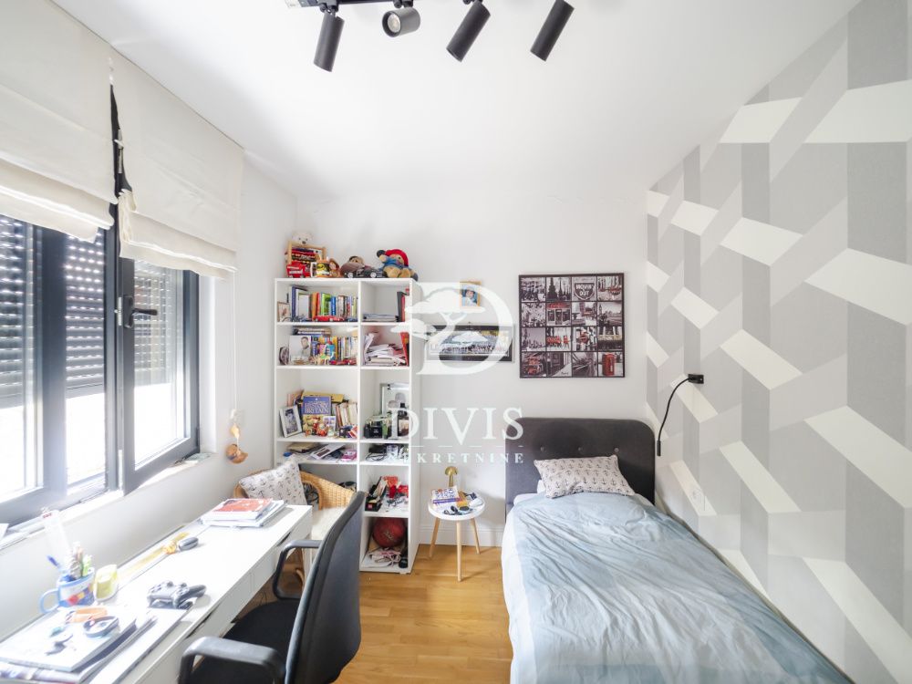 Slika 3 - Petrovaradinska, Četvorosoban stan na prodaju, 100m2, 415.000€