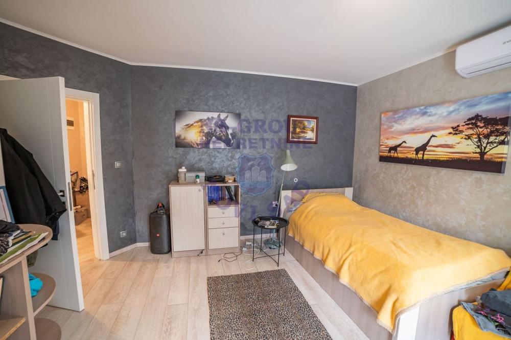 Slika 5 -  Kuća na prodaju, 270m2, 494.400€