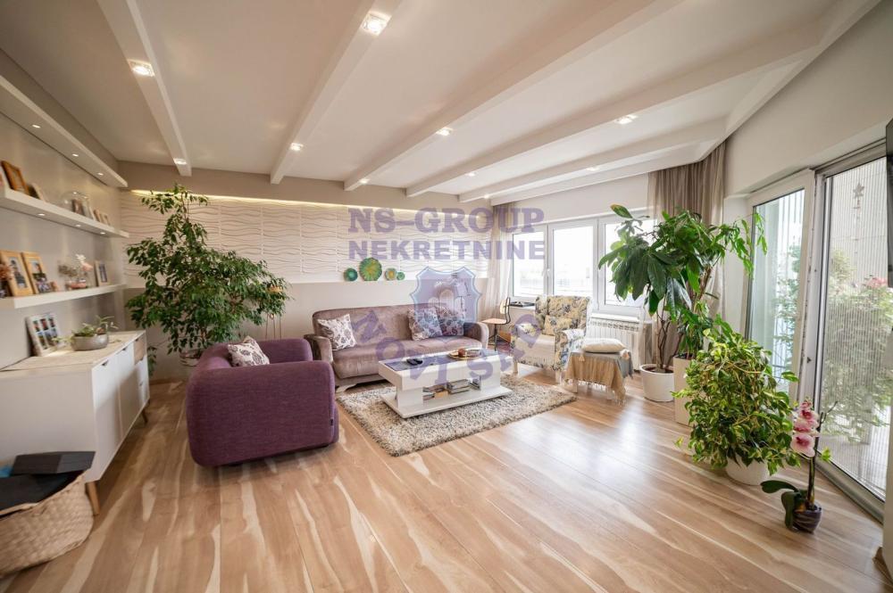 Glavna slika - Kuća na prodaju, 270m2, 494.400€