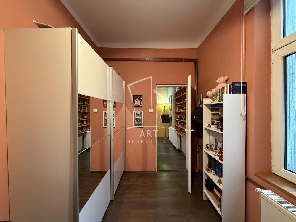 Slika 11 - Bulevar Despota Stefana, Četvorosoban stan na prodaju, 69m2, 310.000€