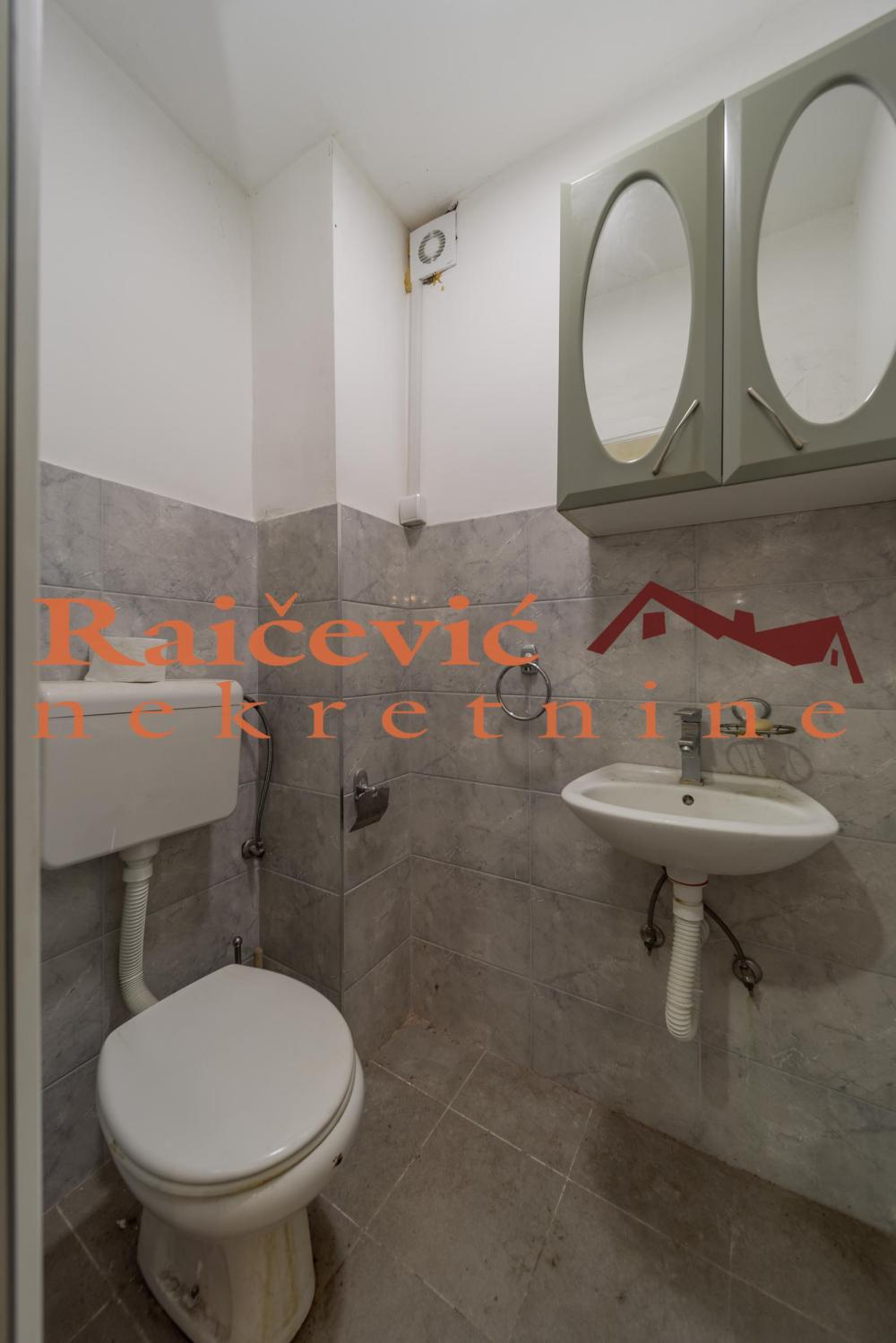 Slika 9 - Brsjacka, Trosoban stan na prodaju, 114m2, 390.000€