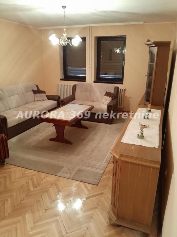 Glavna slika -Dvosoban stan za izdavanje, 70m2, 500€