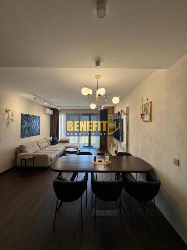 Glavna slika -Trosoban stan za izdavanje, 96m2, 1.900€