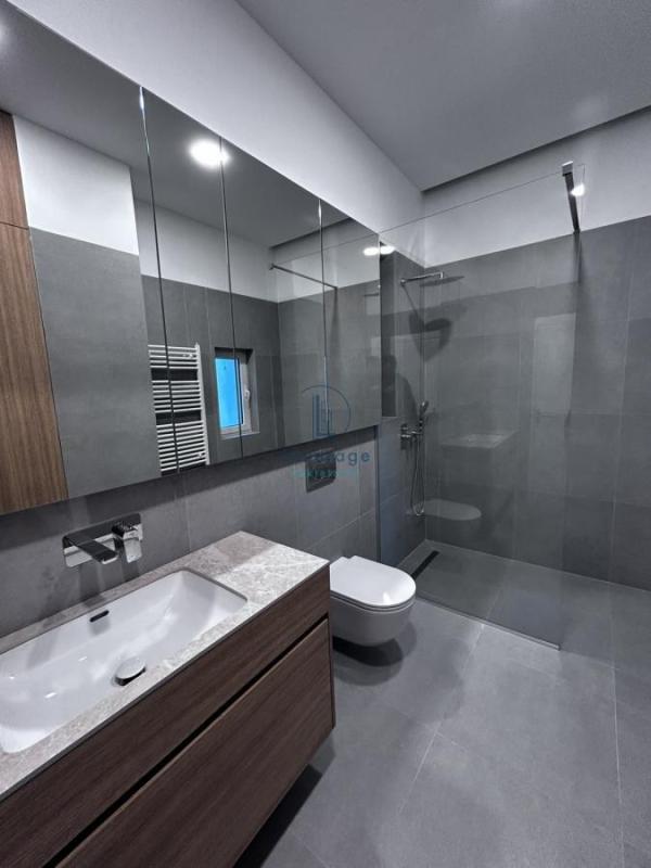 Slika 6 - Braće Jugovića, Trosoban stan za izdavanje, 130m2, 1.800€