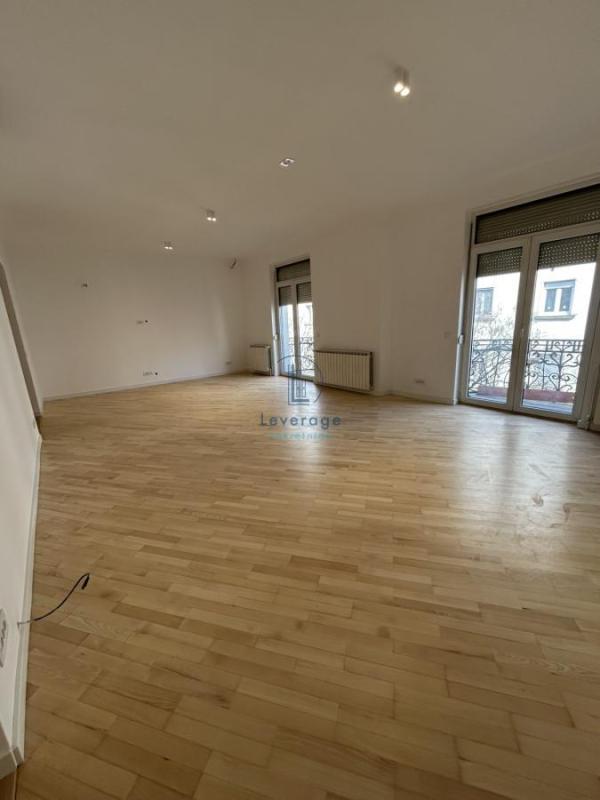 Slika 11 - Braće Jugovića, Trosoban stan za izdavanje, 130m2, 1.800€