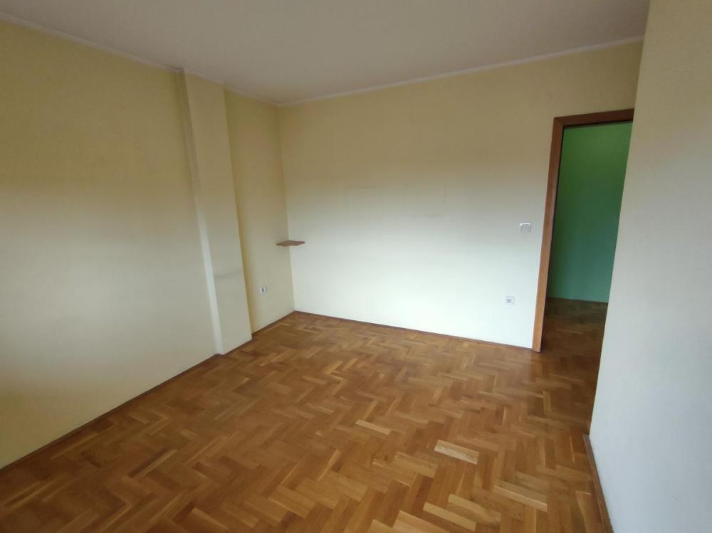 Slika 7 - Četvorosoban stan za izdavanje, 103m2, 600€