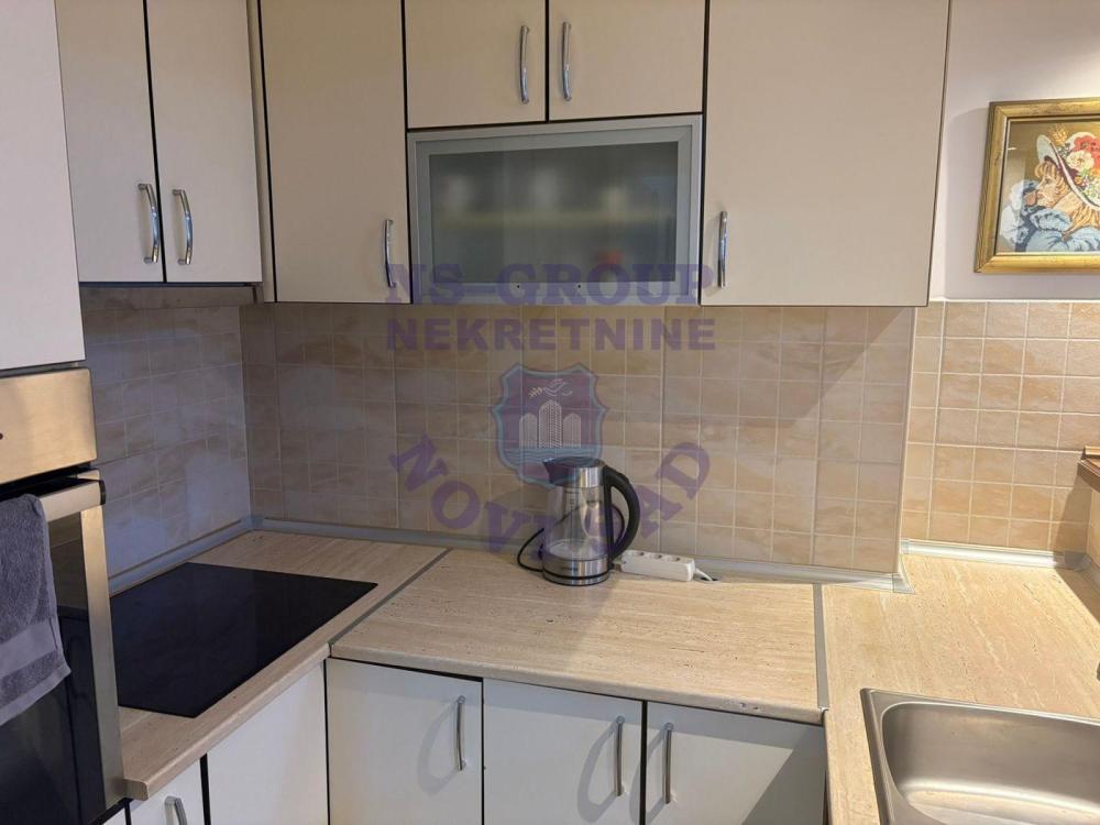 Glavna slika -Četvorosoban stan na prodaju, 99m2, 309.000€