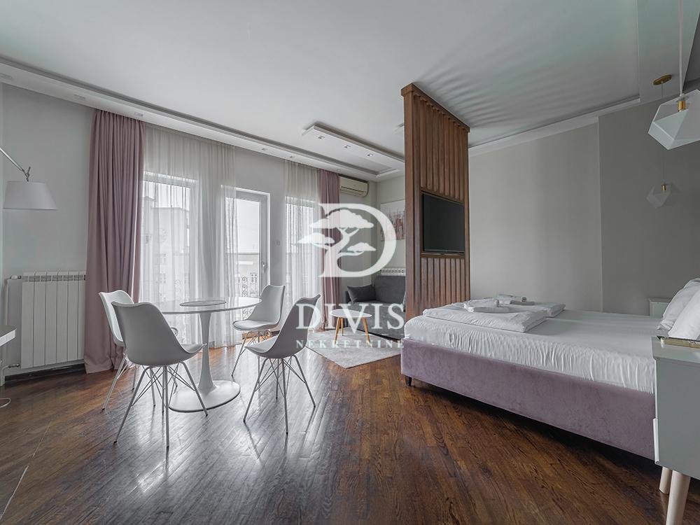 Glavna slika -Bulevar despota Stefana , Petosoban stan na prodaju, 109m2, 598.000€