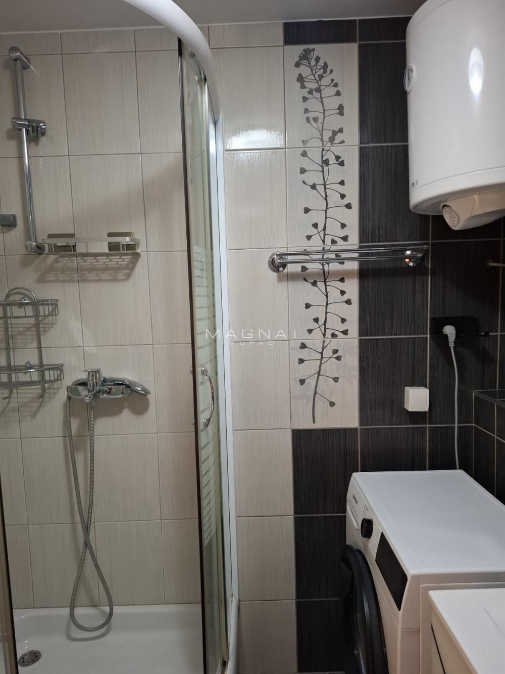 Slika 11 - Ljubinke Bobić, Jednoiposoban stan na prodaju, 62m2, 217.000€