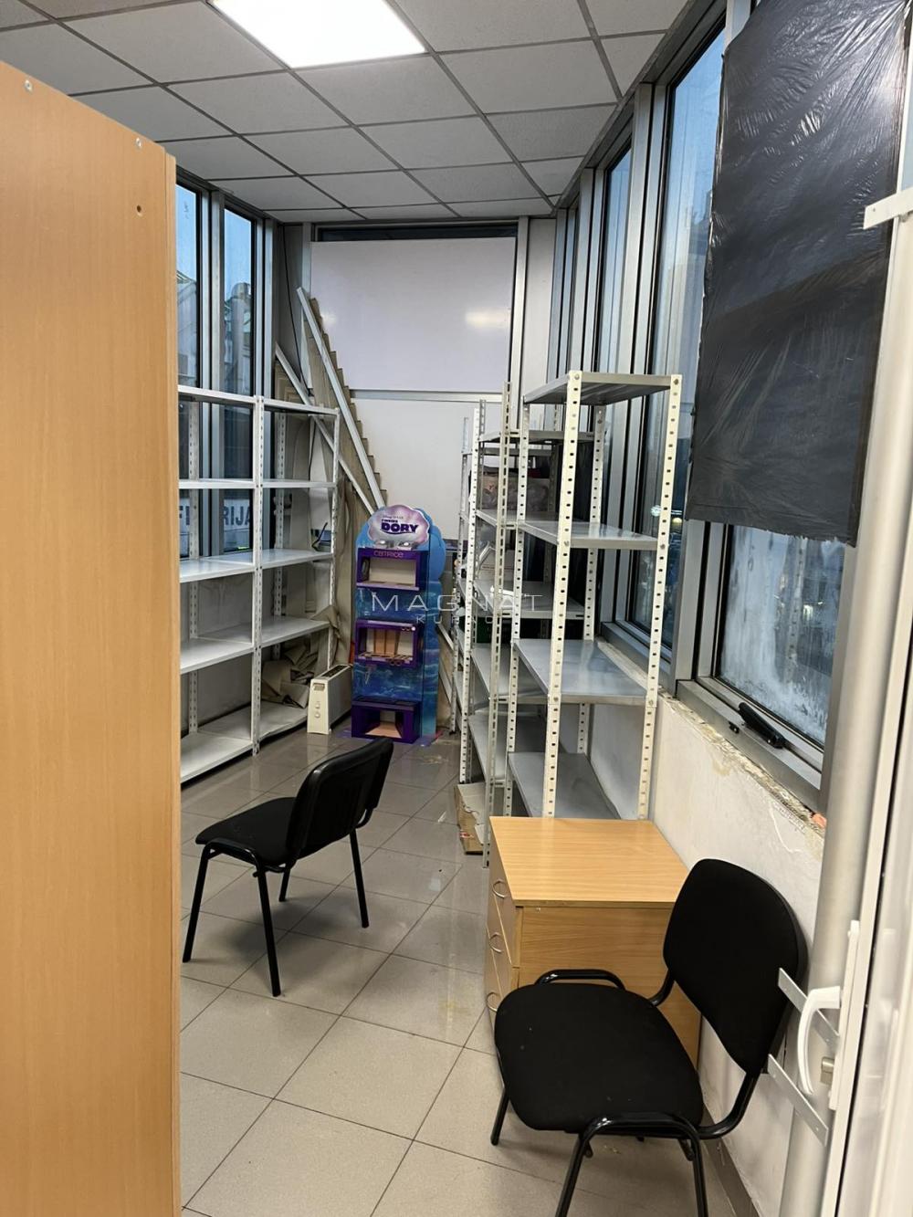 Slika 8 - Bulevar Kralja Aleksandra,  Lokal za izdavanje, 135m2, 1.500€