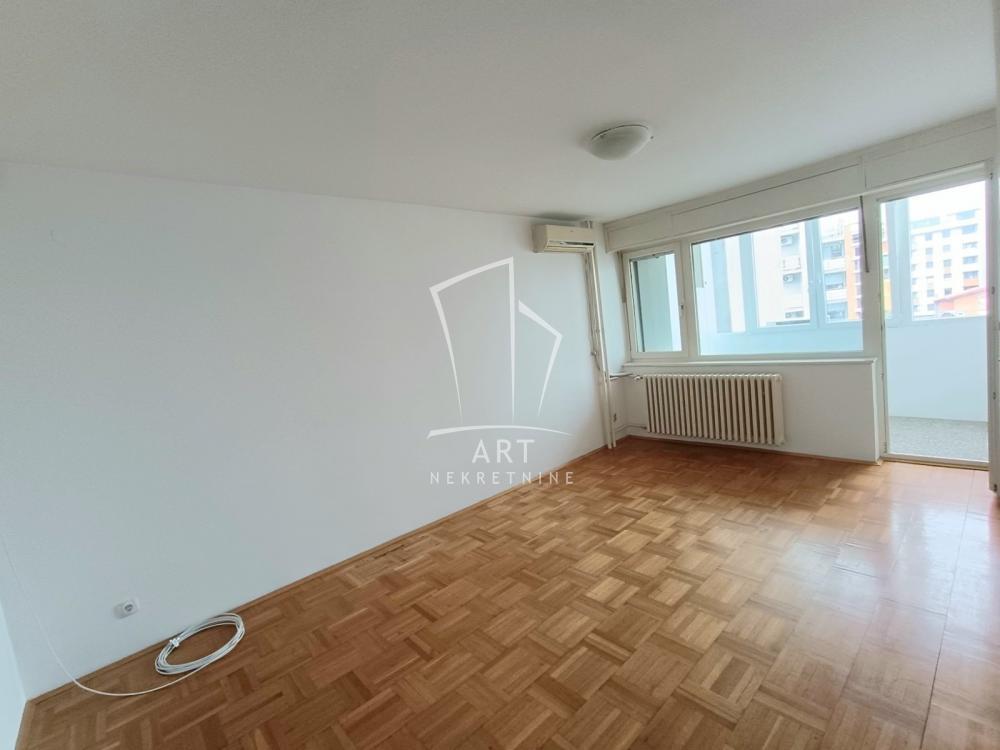 Glavna slika -Jovana Rajića, Dvosoban stan za izdavanje, 46m2, 500€