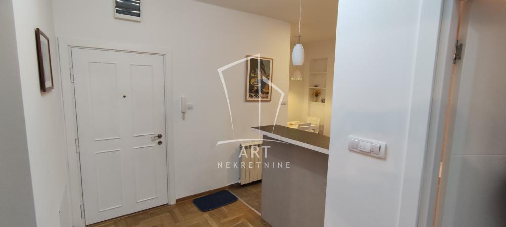 Slika 3 - Cara Uroša, Dvosoban stan za izdavanje, 55m2, 800€