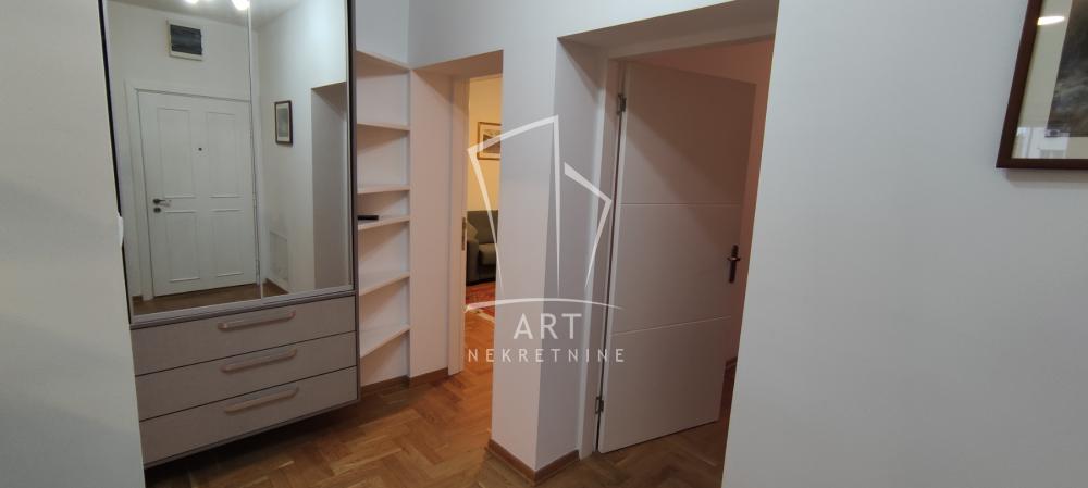 Slika 6 - Cara Uroša, Dvosoban stan za izdavanje, 55m2, 800€