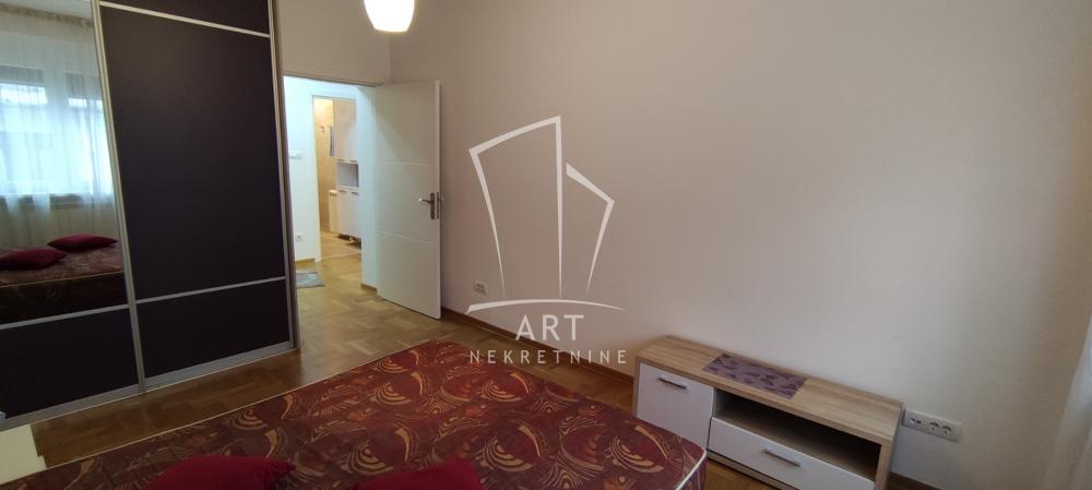 Slika 8 - Cara Uroša, Dvosoban stan za izdavanje, 55m2, 800€