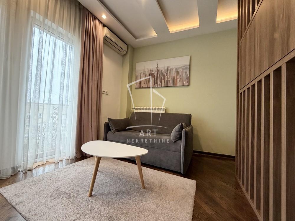 Slika 5 - Bulevar Despota Stefana, Petosoban stan na prodaju, 109m2, 598.000€