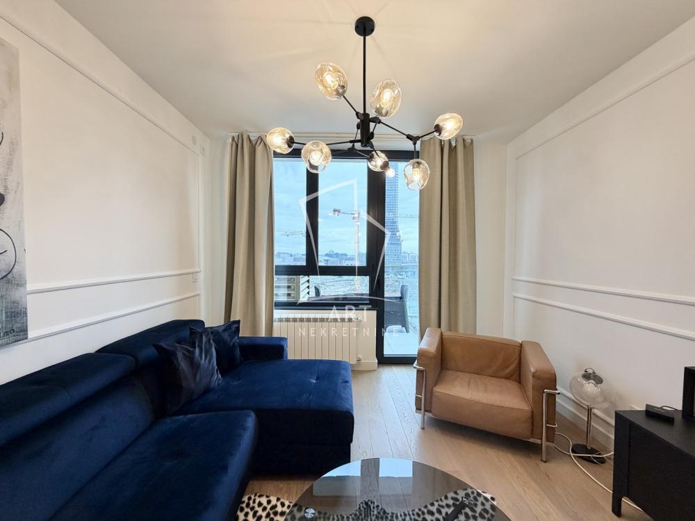 Slika 2 - Nikolaja Kravcova, Četvorosoban stan na prodaju, 117m2, 497.000€