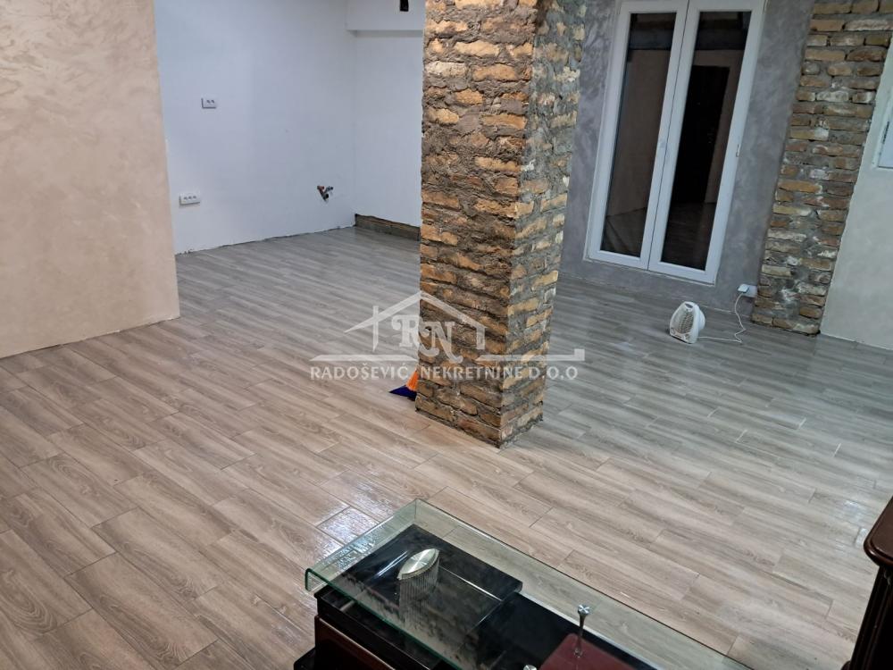 Slika 1 - Miljakovačko brdo, Jednoiposoban stan na prodaju, 55m2, 99.000€