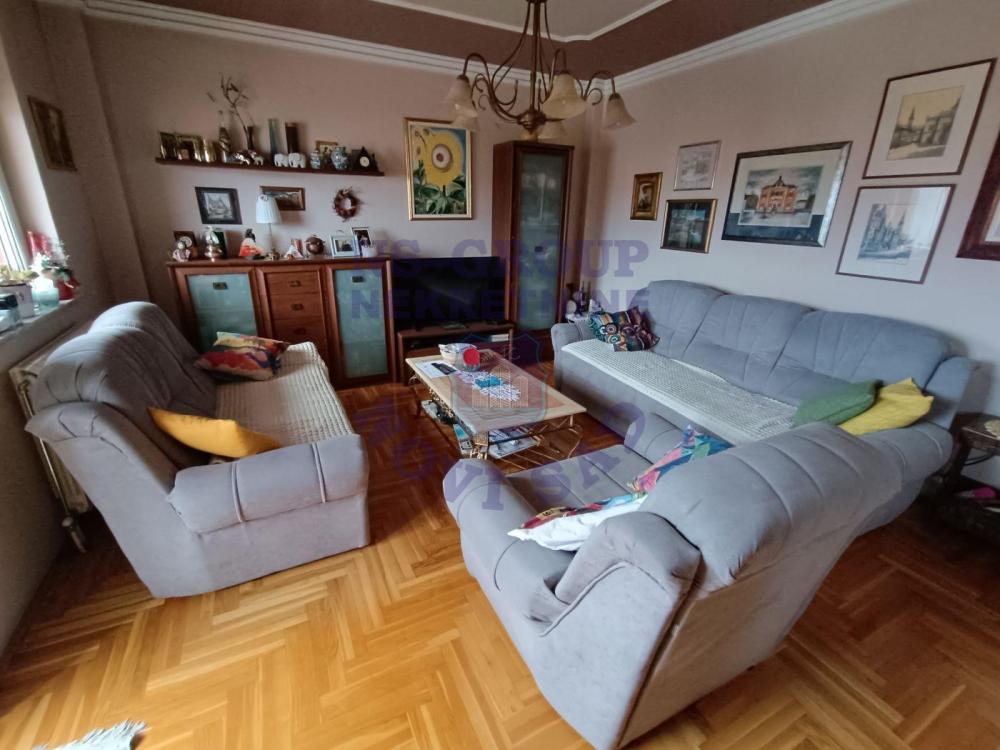 Slika 1 - Petosoban stan na prodaju, 111m2, 261.620€