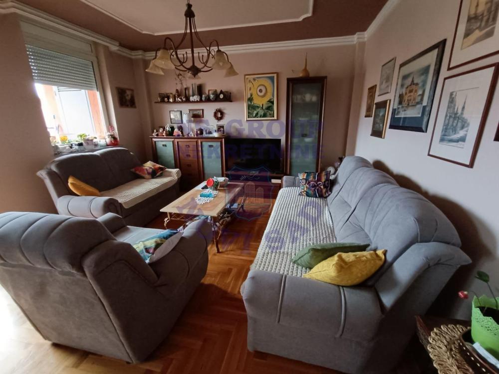 Glavna slika -Petosoban stan na prodaju, 111m2, 261.620€